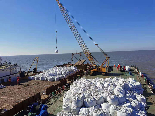 �¶����ﺣ�׹ܵ�������¶��������˳���깤