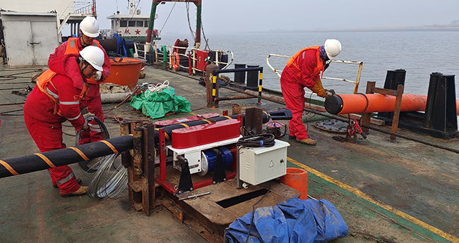 ��˾�״ζ����괩Խ���繵�������¶����¸���ά����Ŀ˳���깤