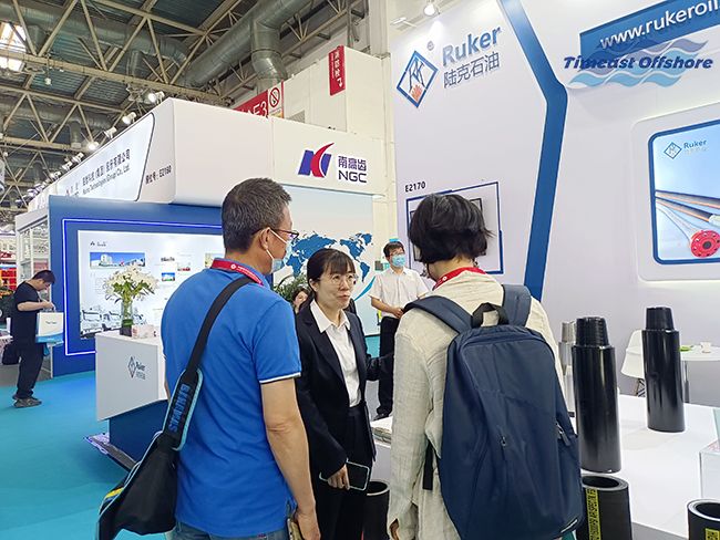 我司参观第二十三届中国国际石油石化技术装备展览会 我司参观第二十三届中国国际石油石化技术装备展览会