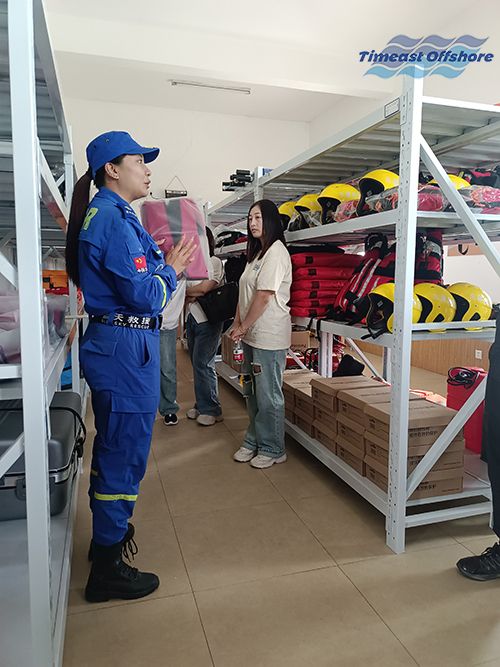 55世纪海工携手滨海蓝天救援队开展CPR心肺复苏和基础绳结实地培训活动 55世纪海工携手滨海蓝天救援队开展CPR心肺复苏和基础绳结实地培训活动